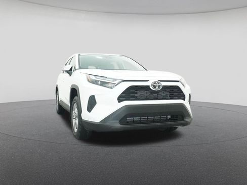 New 2025 Toyota RAV4 XLE image 30