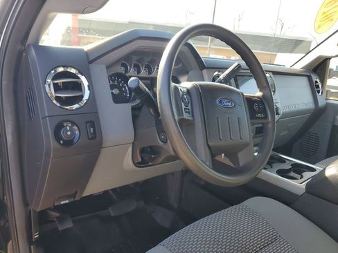 Used 2016 Ford F250 XLT w/ XLT Value Package image 13