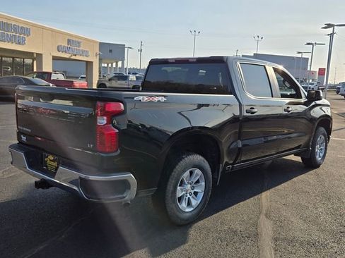 Used 2025 Chevrolet Silverado 1500 LT image 3