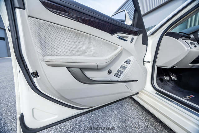 Used 2011 Cadillac CTS V RWD image 23