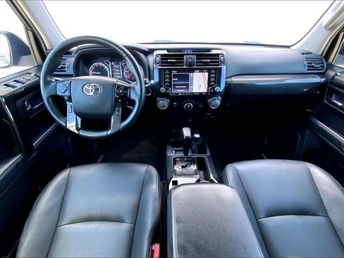 Used 2021 Toyota 4Runner Venture AWD/4WD image 9
