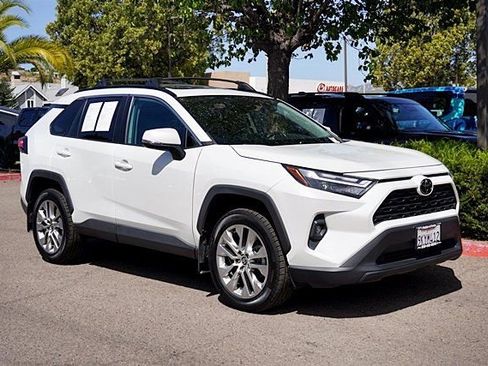 Used 2024 Toyota RAV4 XLE Premium FWD image 6