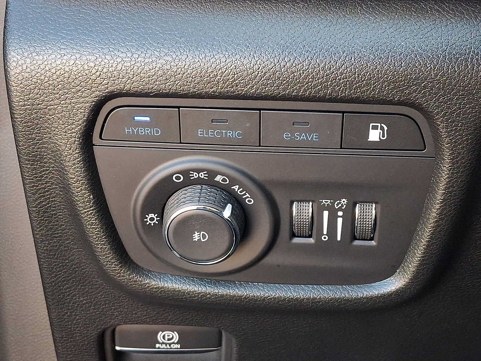 Used 2023 Jeep Grand Cherokee 4WD 4xe image 29