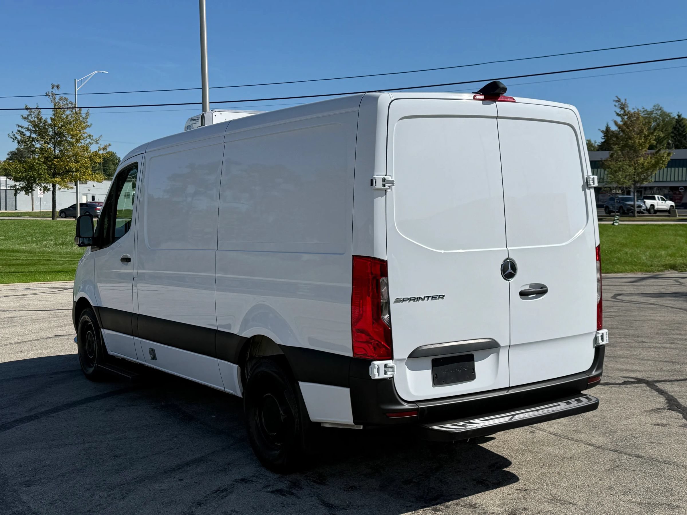 Used 2024 Mercedes-Benz Sprinter 2500 image 5