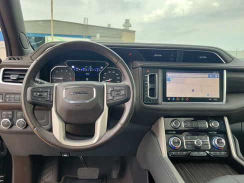 Used 2021 GMC Yukon Denali AWD/4WD image 14