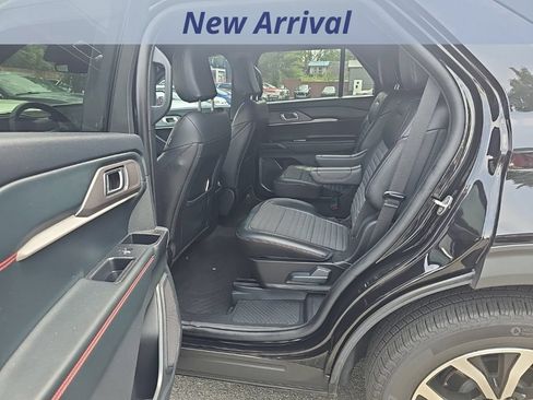 Used 2025 Ford Explorer ST-Line AWD/4WD image 6