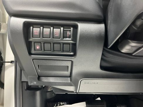 Certified 2025 Subaru Forester Touring AWD/4WD image 15