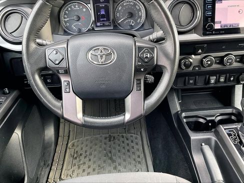 Used 2019 Toyota Tacoma TRD Off-Road image 8