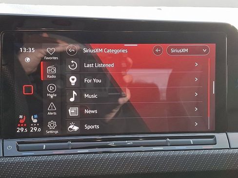 Used 2024 Volkswagen Golf R 2.0T image 19