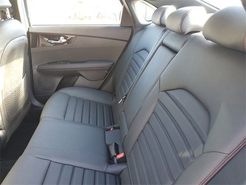 Certified 2022 Kia Forte GT w/ GT2 Package image 11