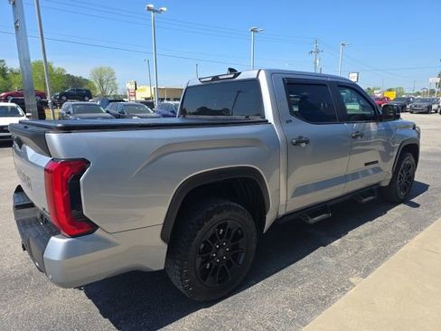 Used 2025 Toyota Tundra SR5 w/ SR5 Convenience Package AWD/4WD image 5