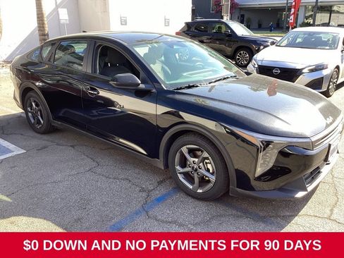 Used 2025 Kia K4 FWD image 3