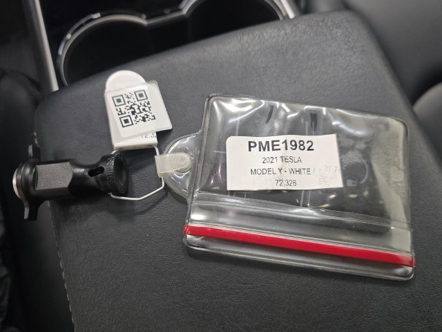 Used 2021 Tesla Model Y Long Range AWD/4WD image 17