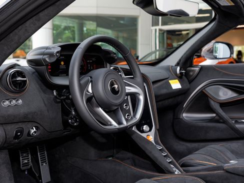 New 2027 McLaren 750S Spider RWD image 37