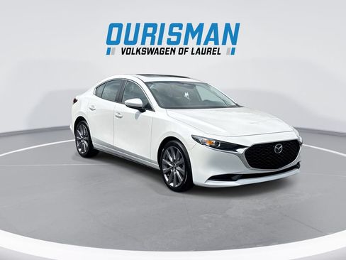 Used 2024 MAZDA MAZDA3 s FWD image 2