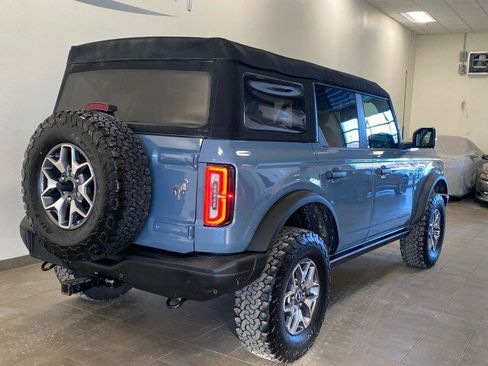 Used 2023 Ford Bronco Badlands image 7