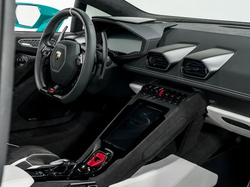 Used 2023 Lamborghini Huracan Tecnica image 33