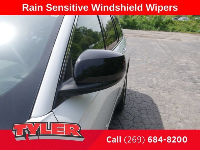 Certified 2024 Jeep Grand Cherokee L Laredo w/ Luxury Tech Group I AWD/4WD image 11