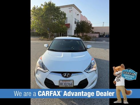 Used 2017 Hyundai Veloster FWD image 13