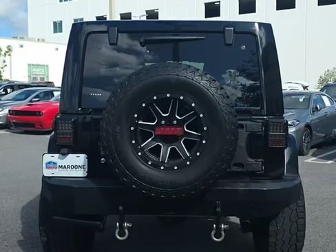 Used 2016 Jeep Wrangler Unlimited Rubicon w/ Connectivity Group image 4