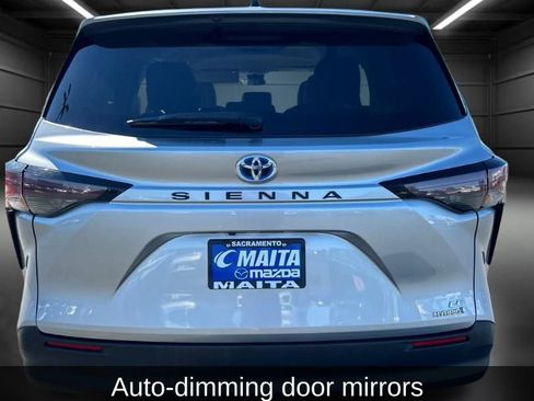 Used 2024 Toyota Sienna LE image 11