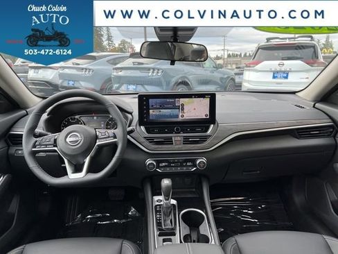 New 2025 Nissan Altima 2.5 SL image 17