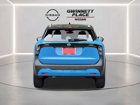 Certified 2025 Nissan Kicks SR FWD image 22