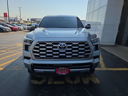 Used 2023 Toyota Sequoia Capstone AWD/4WD image 9