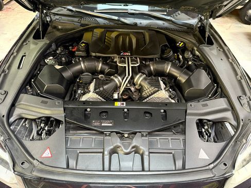 Used 2015 BMW M6 Convertible RWD image 33