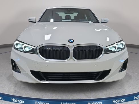 Used 2025 BMW 330i Sedan w/ M Sport Package image 3