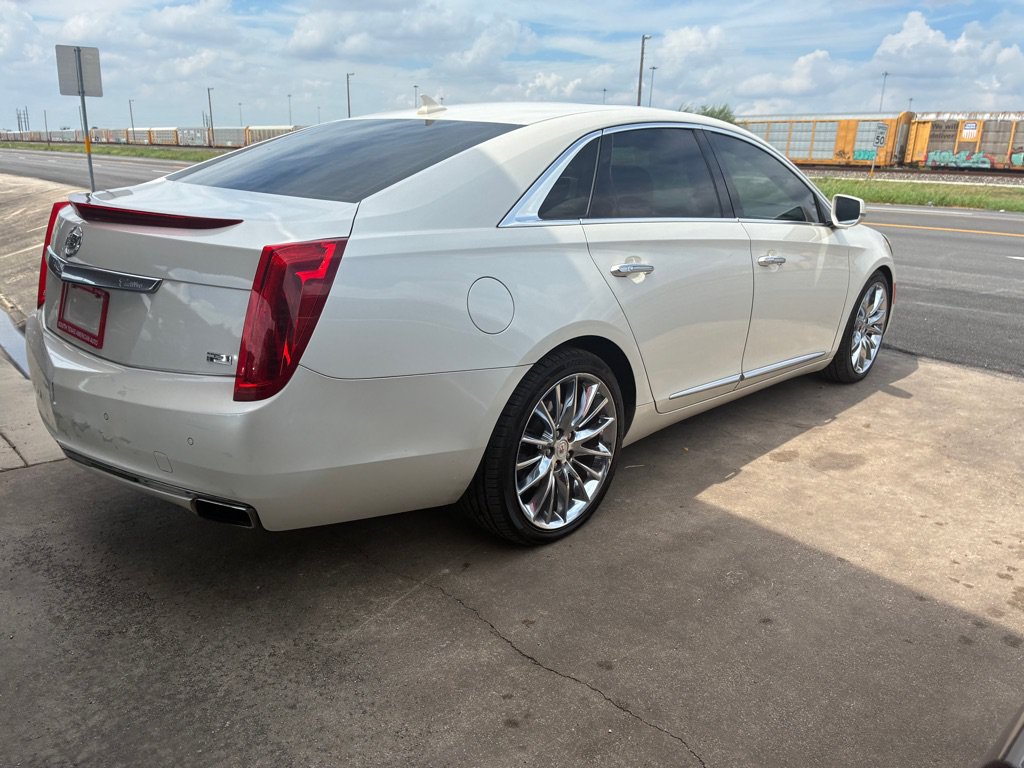 Used 2013 Cadillac XTS Platinum FWD image 7