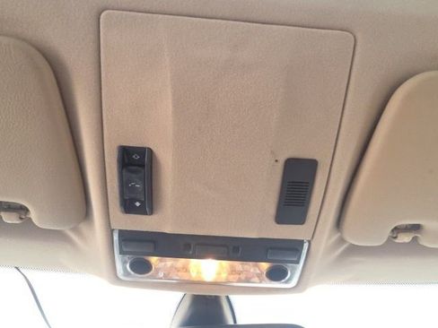 Used 2004 BMW 330xi Sedan image 24