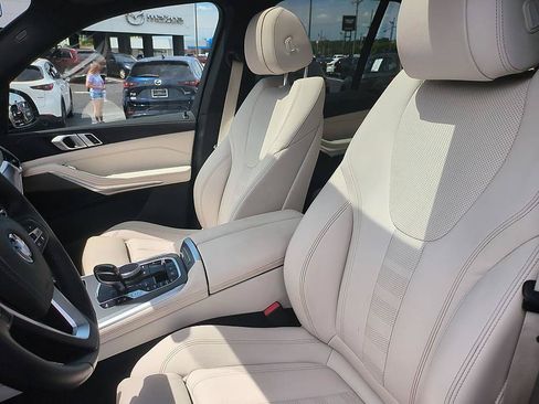 Used 2022 BMW X5 xDrive45e AWD/4WD image 13