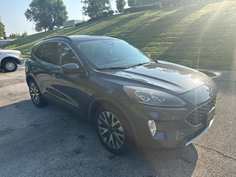 Used 2020 Ford Escape Titanium AWD/4WD image 7