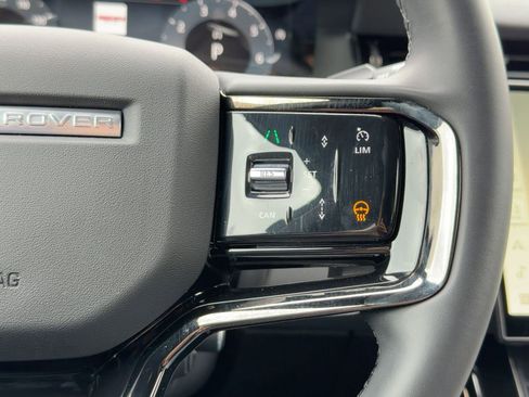 Used 2024 Land Rover Range Rover Evoque Dynamic SE image 19