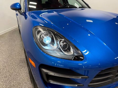 Used 2016 Porsche Macan Turbo image 3