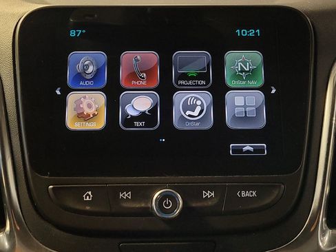 Used 2018 Chevrolet Equinox Premier FWD image 25