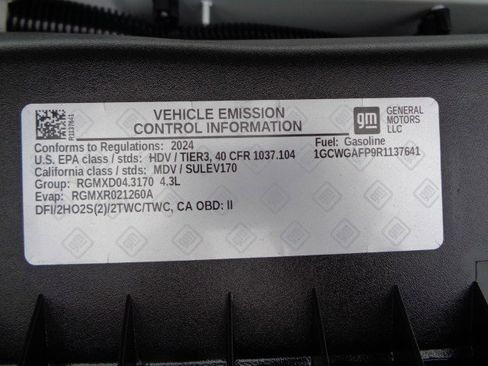 Used 2024 Chevrolet Express 2500 w/ Driver Convenience Package image 13