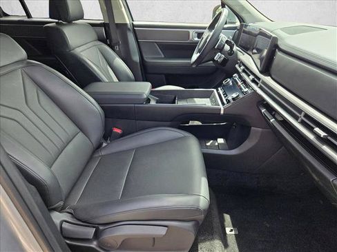 Used 2026 Hyundai Santa Fe SEL FWD image 19