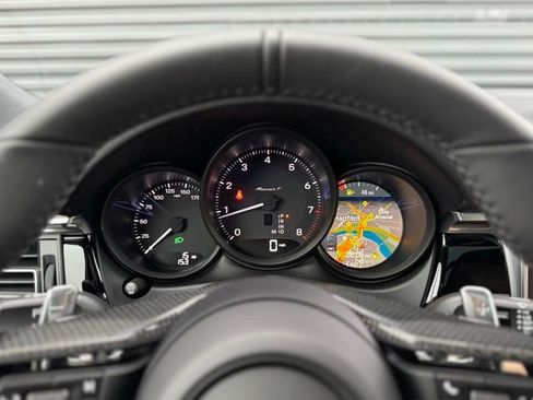 New 2026 Porsche Macan Turbo image 24