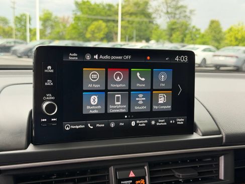 Used 2025 Honda Pilot Elite image 23