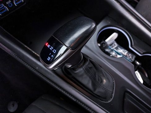 Used 2022 Dodge Durango SXT image 24