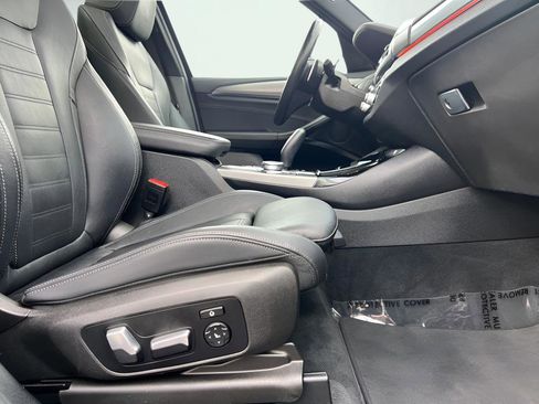 Used 2018 BMW X3 M40i image 30
