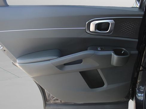 New 2026 Kia Sorento LX image 31