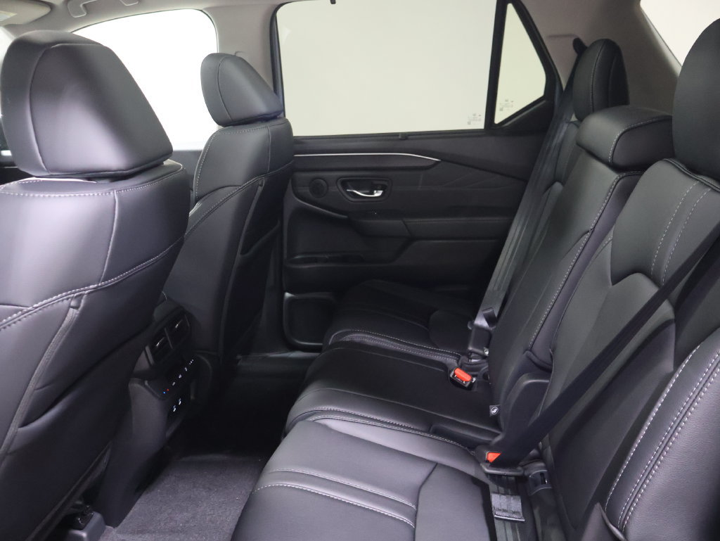 New 2026 Honda Pilot Touring image 9