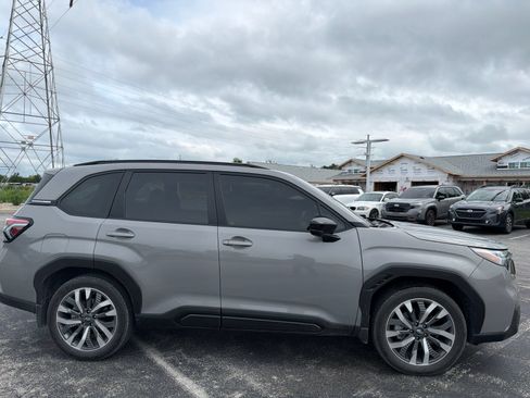 Certified 2025 Subaru Forester Touring AWD/4WD image 7