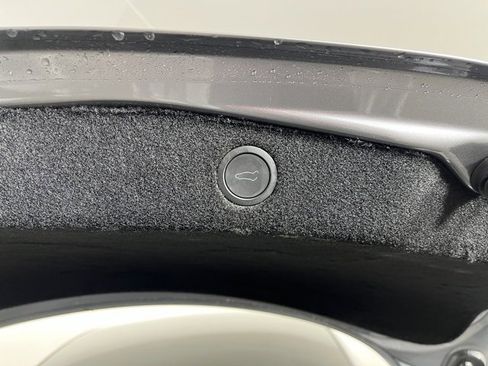 Used 2025 Tesla Model 3 Long Range image 37