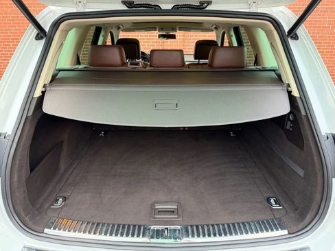 Used 2013 Volkswagen Touareg VR6 image 17