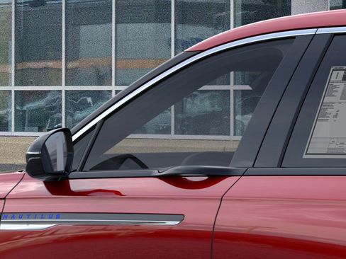 New 2026 Lincoln Nautilus Premier image 20