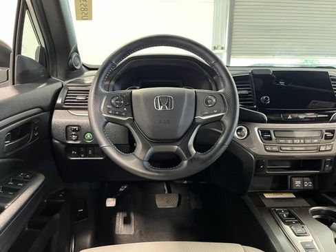 Used 2023 Honda Passport EX-L image 21